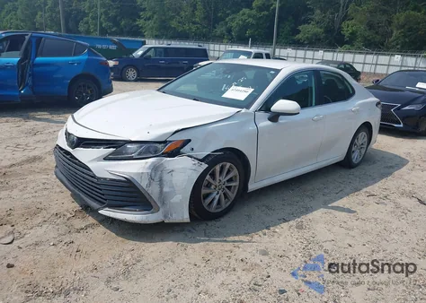 2021 Toyota Camry Le из США, поврежденный, VIN 4T1C11AK3MU457198